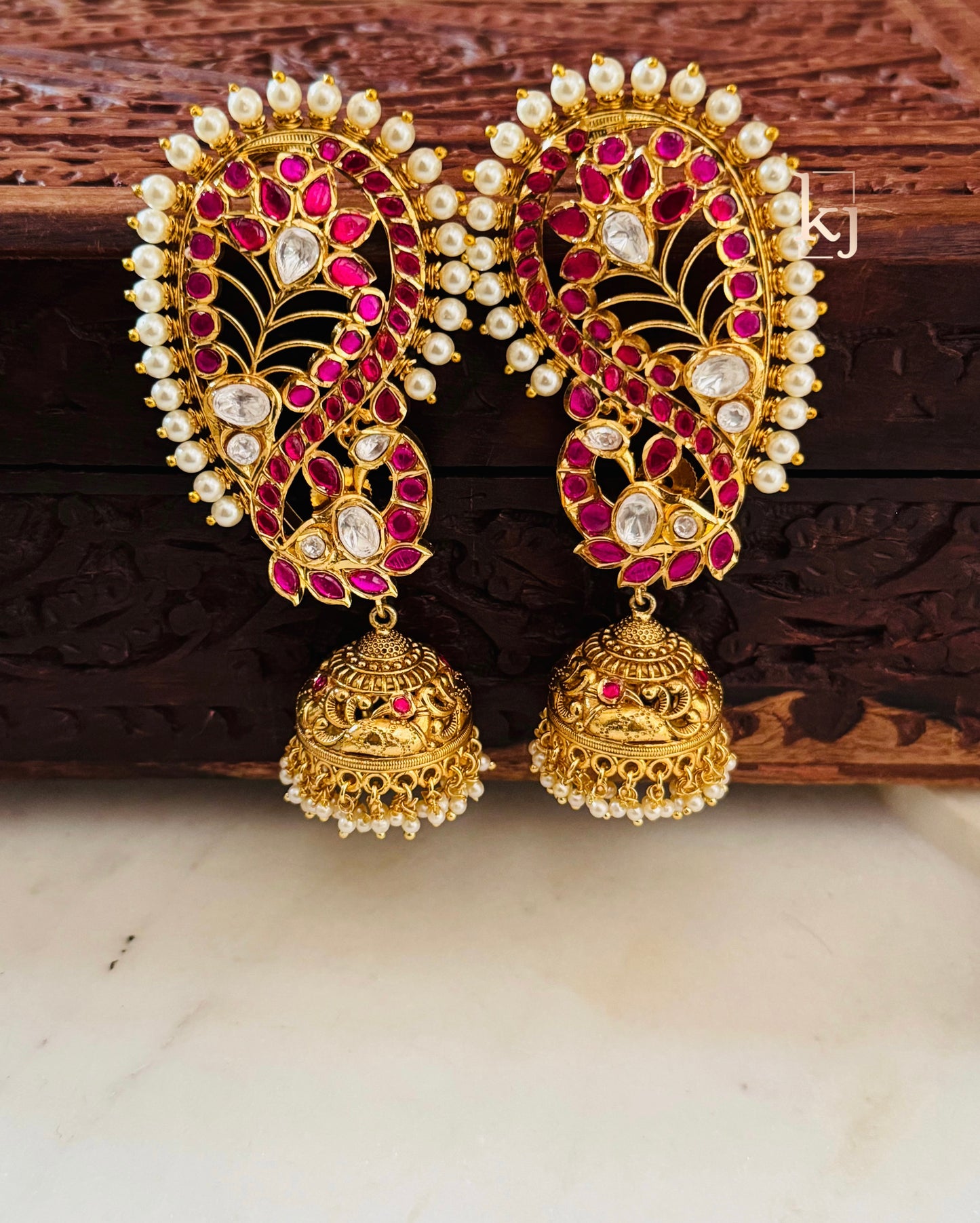 Aradhya earcuff earrings set