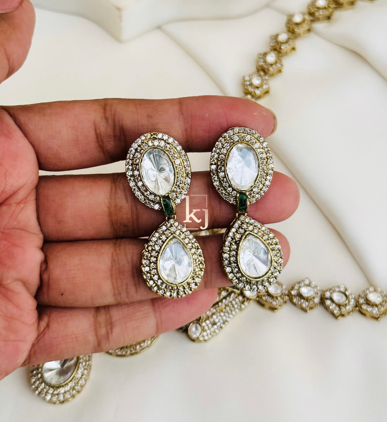 Shina pendant set