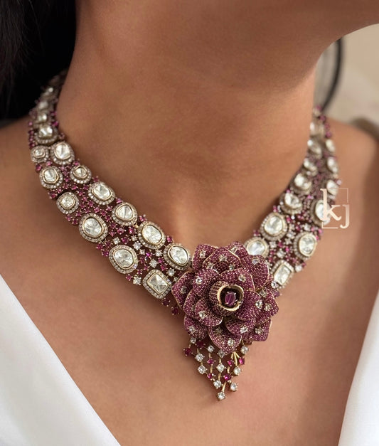 Roselia necklace set