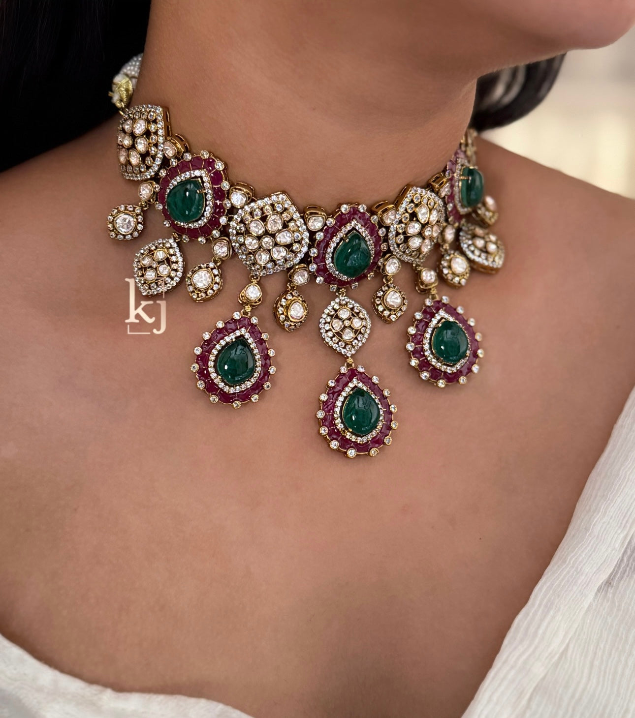 Posy choker set