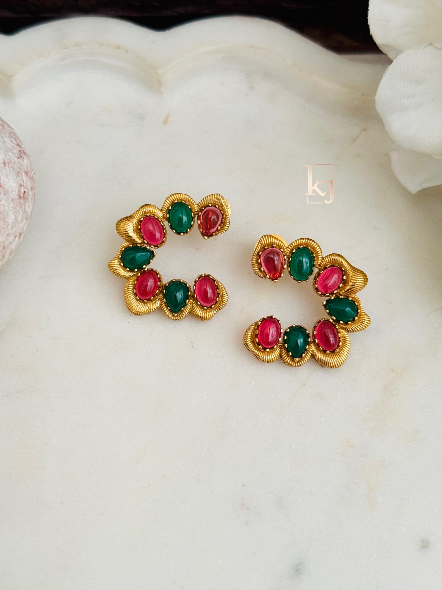 Nix earrings set