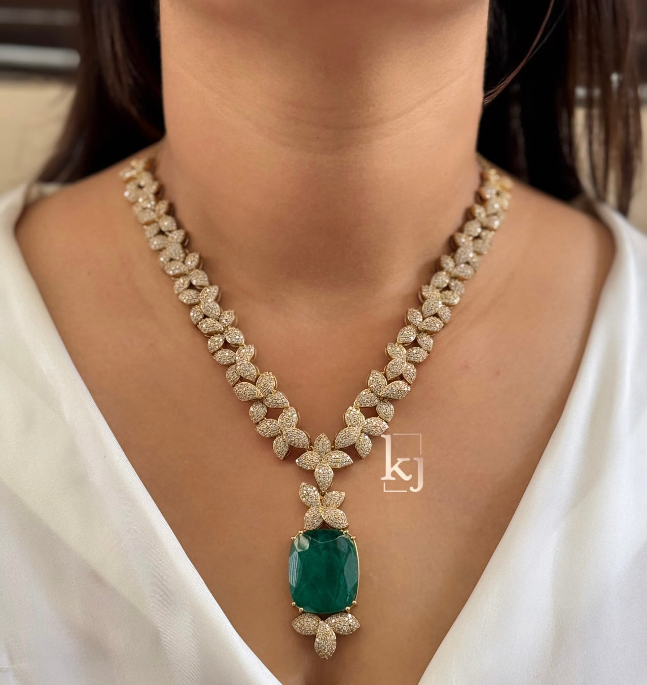 Ozira necklace set