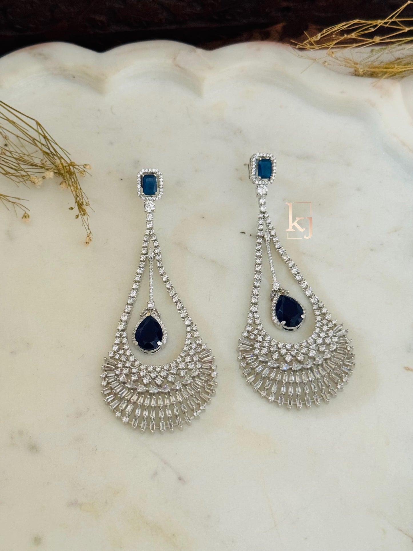 Coslima earrings set