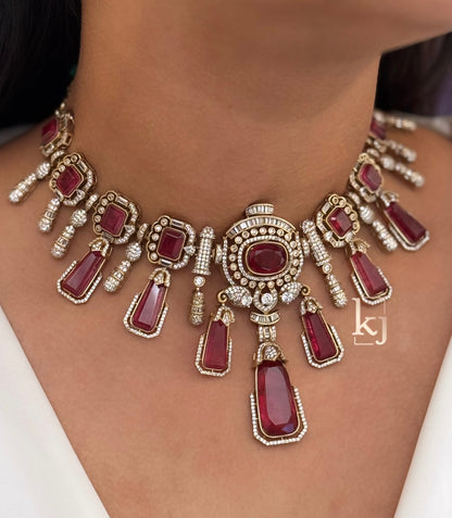 Silvie choker set