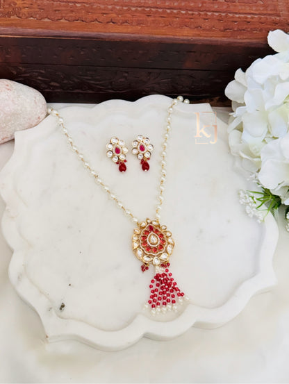 Leonora pendant set