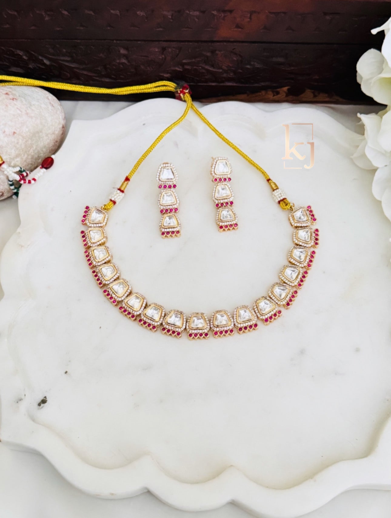 Zoya necklace set