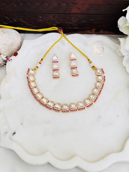 Zoya necklace set