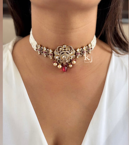 Kiaa choker set