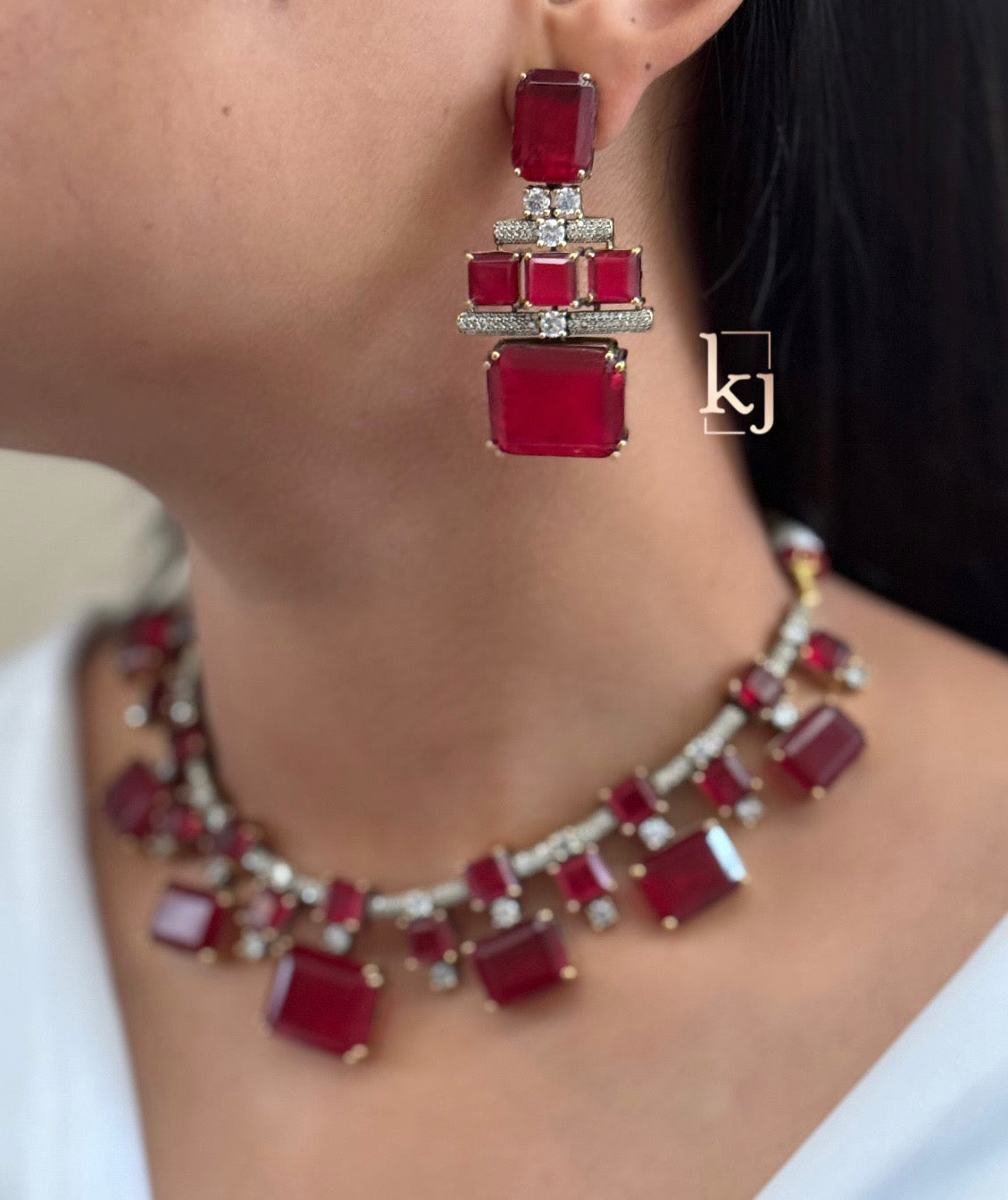 Shrip necklace set