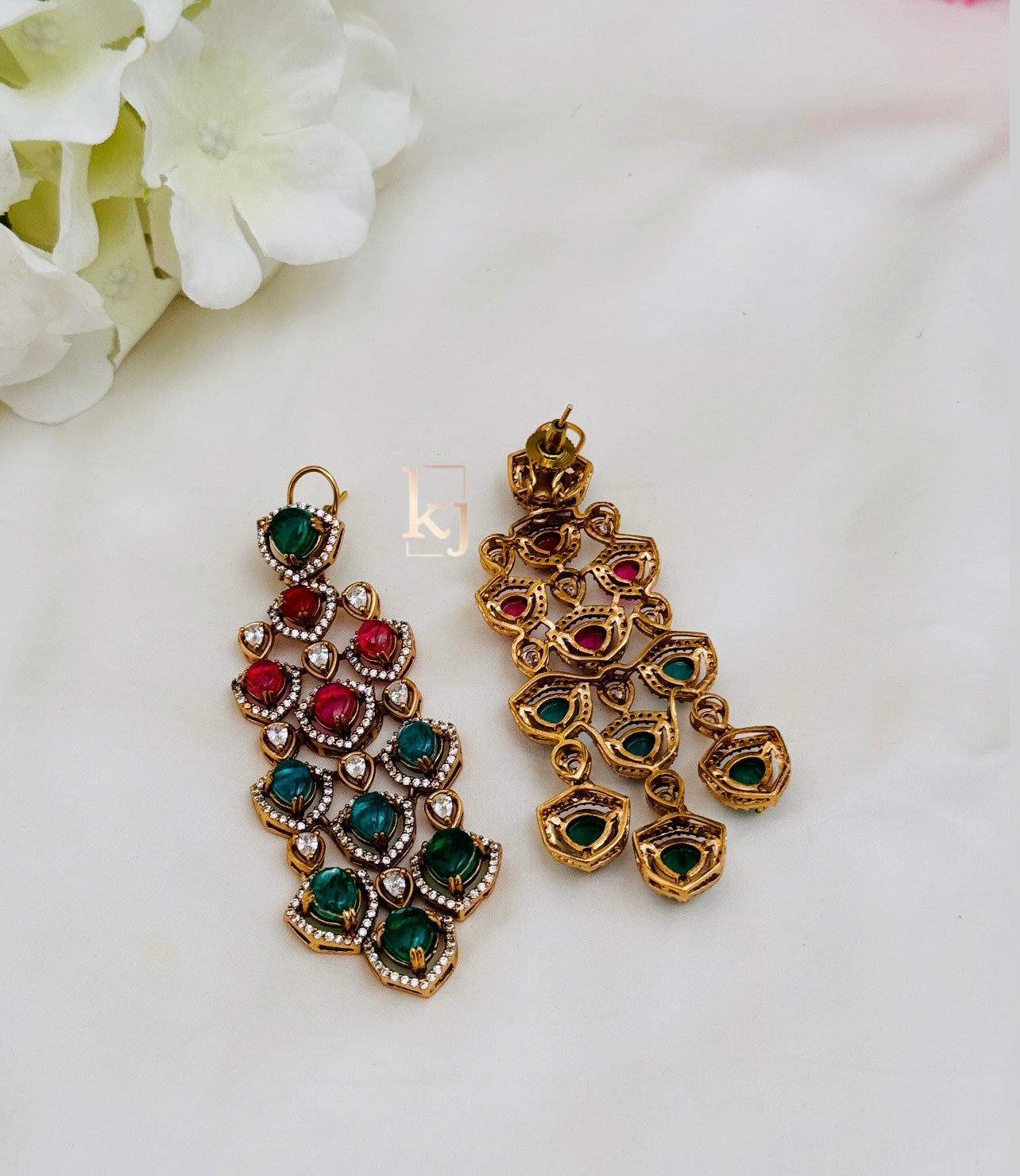 Jeia Earrings set