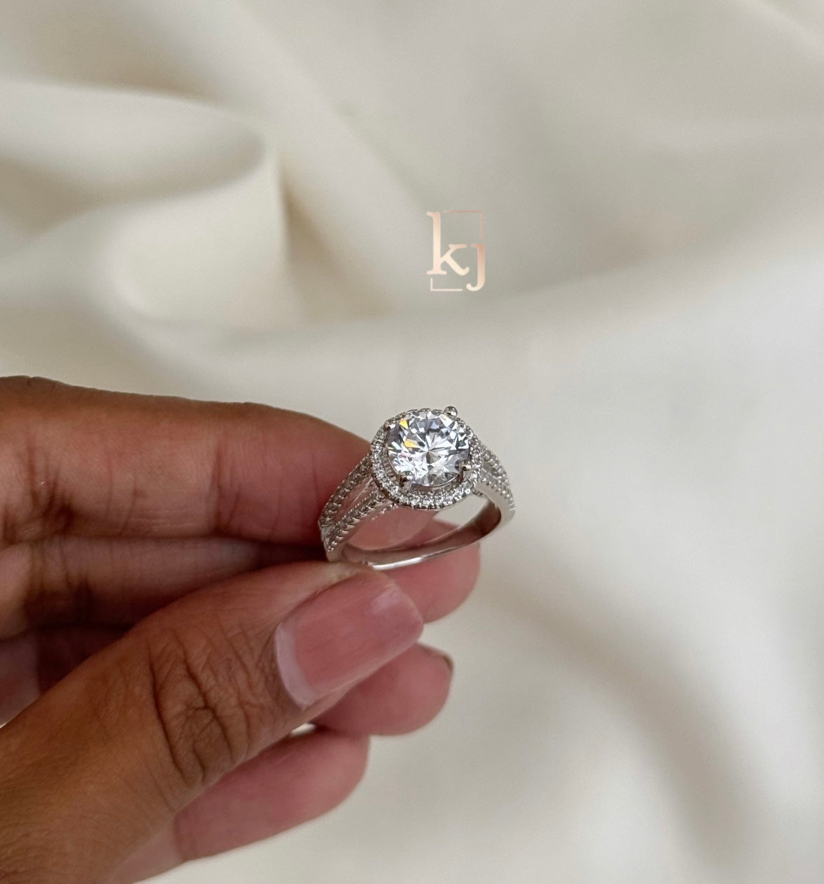 Carmella ring