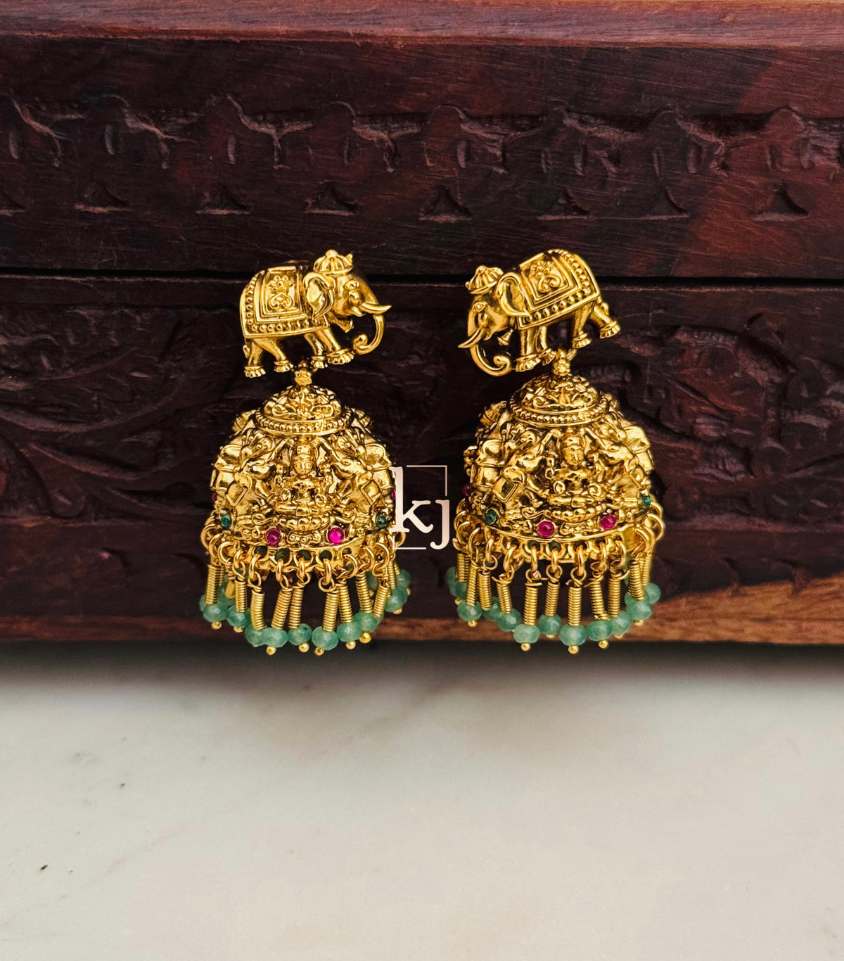 Vina pendant set