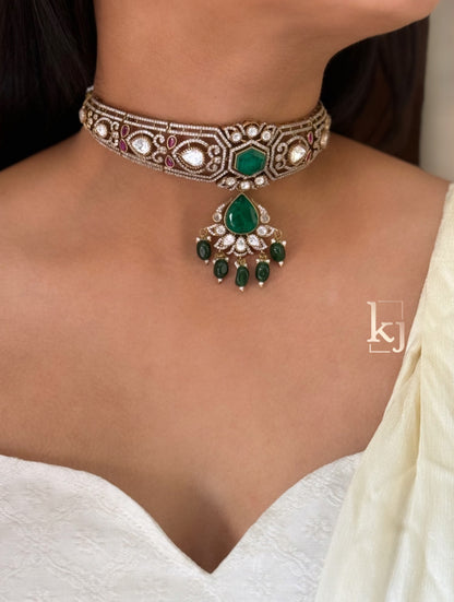 Miara choker set
