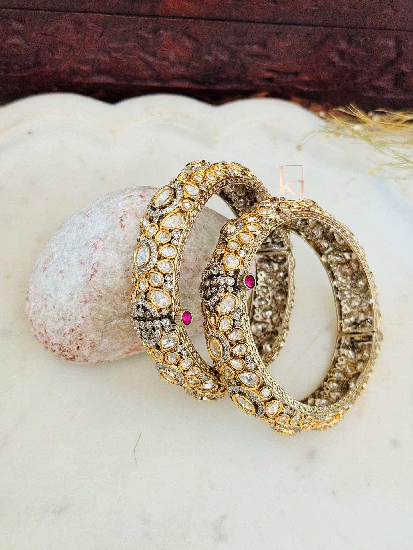 Mihir bangle set