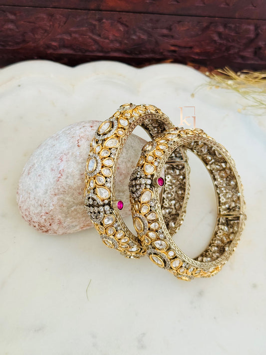 Mihir bangle set