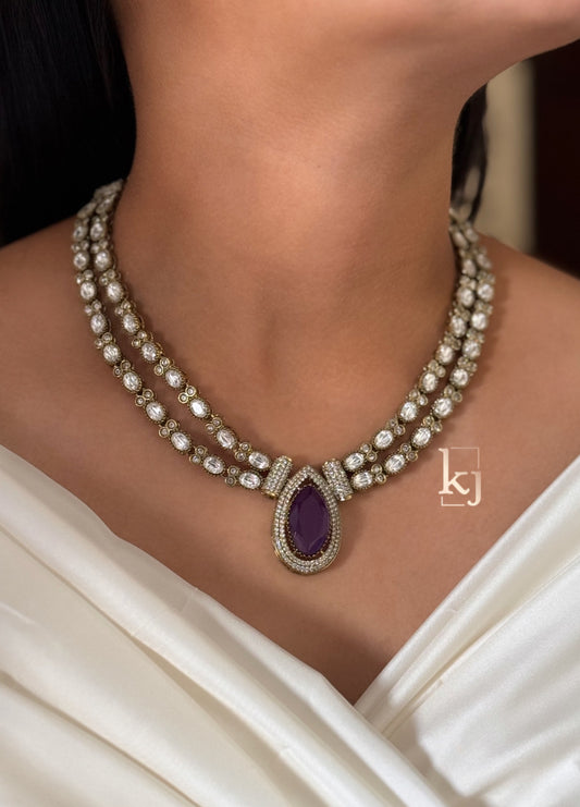 Enzi necklace set