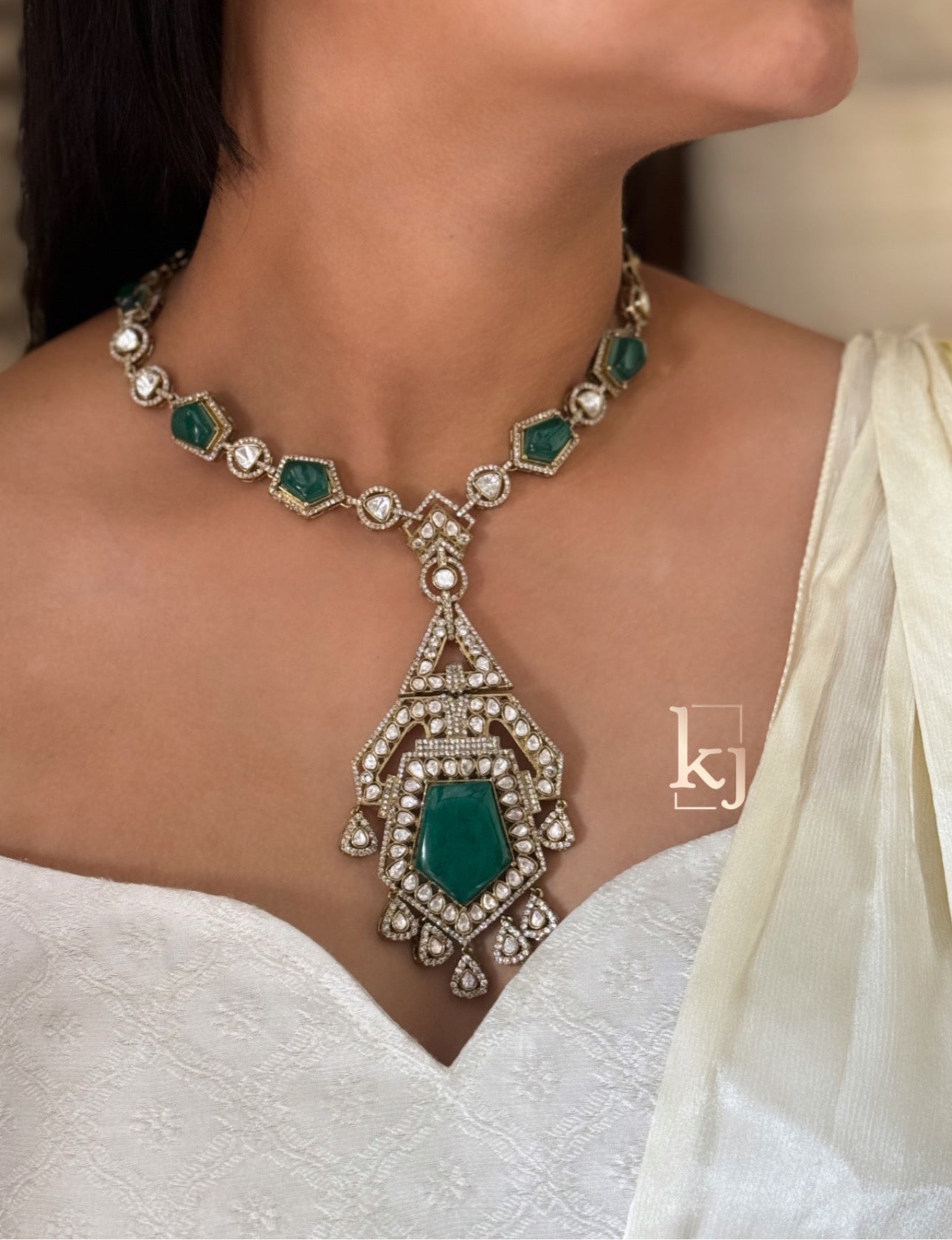 Leola pendant set