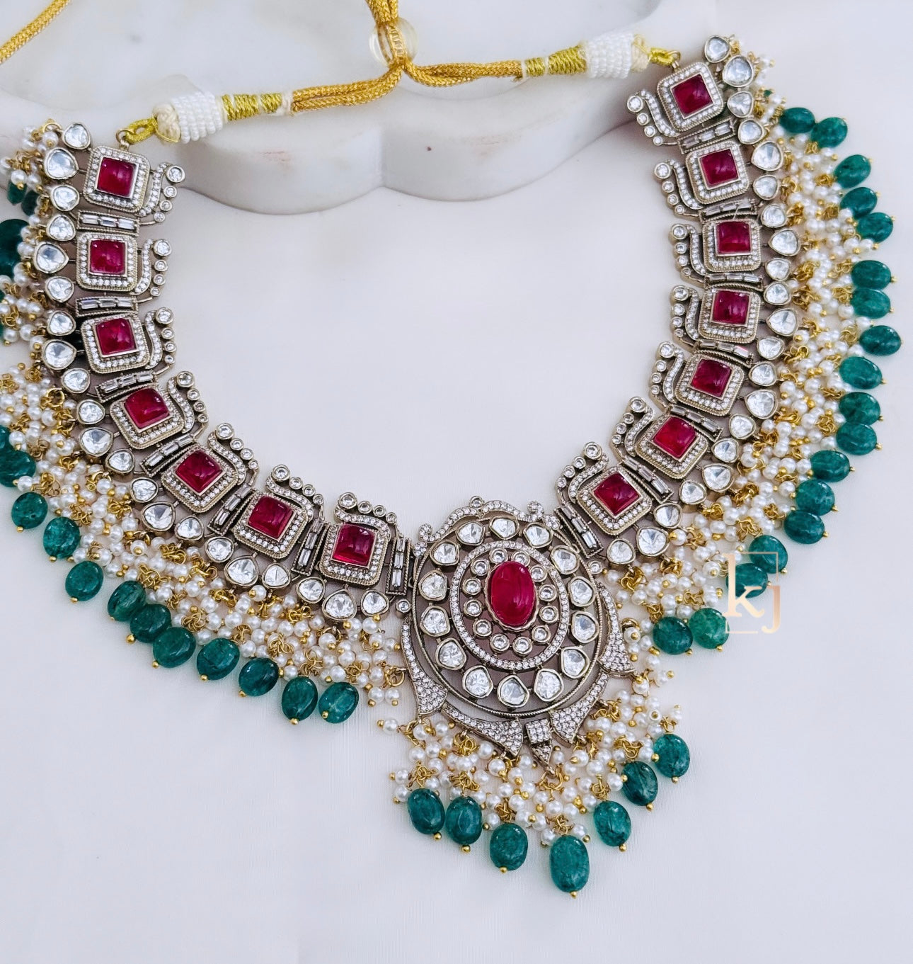 Drisana necklace set