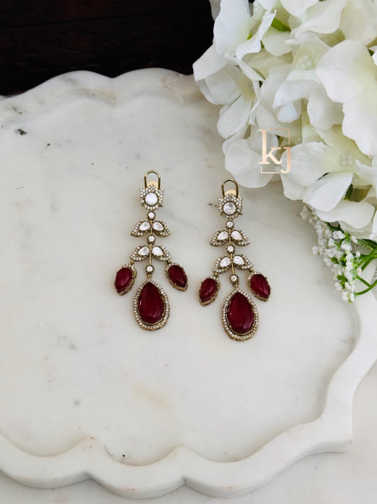 Calix Earrings set