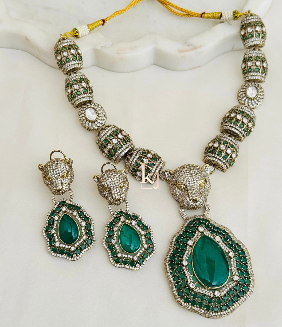 Seren pendant set