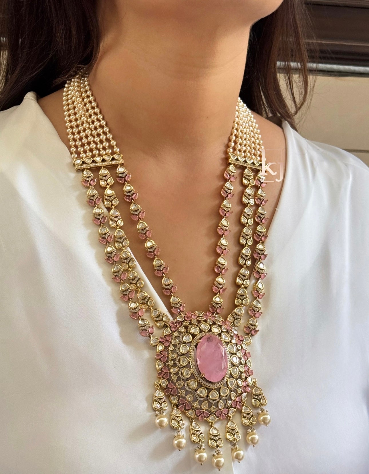 Dhara pendant set