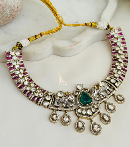 Nina necklace set