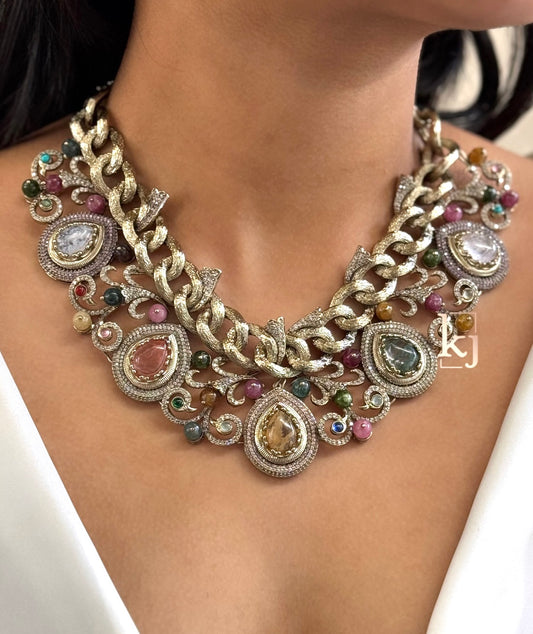 Febiola necklace set