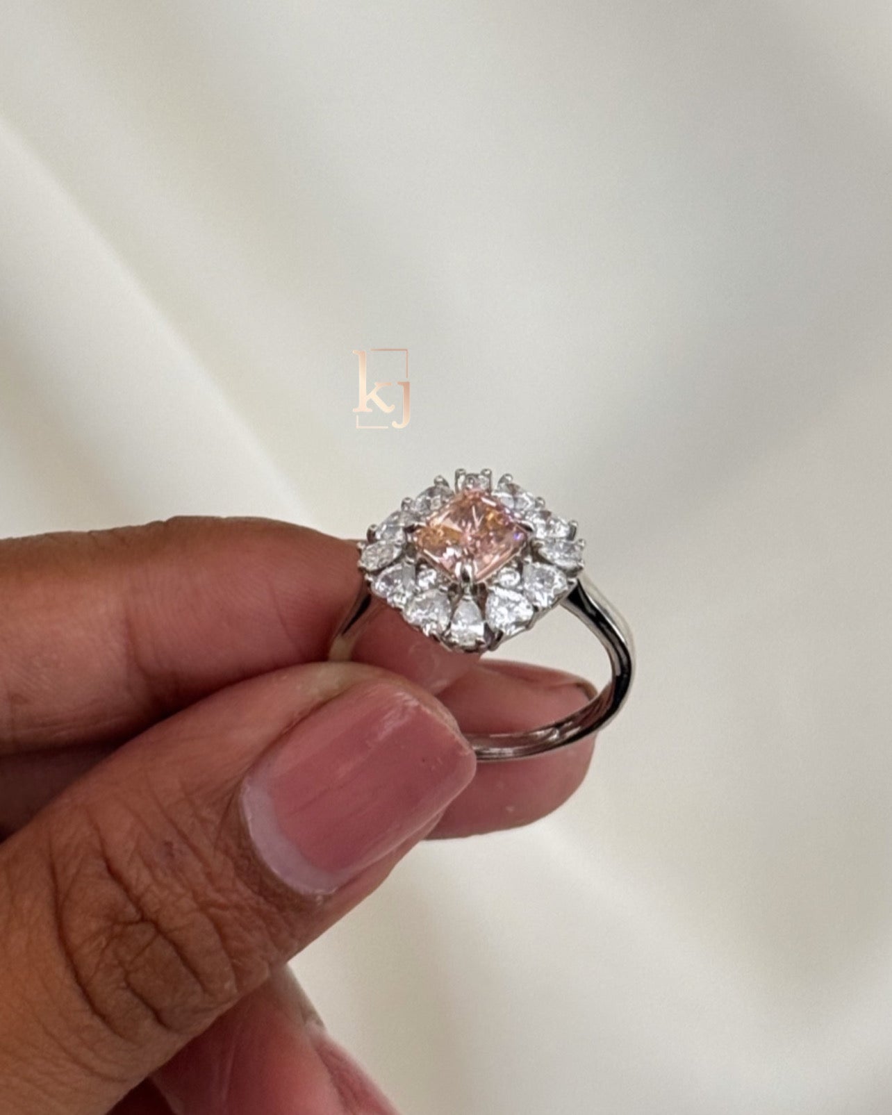 Zoē ring