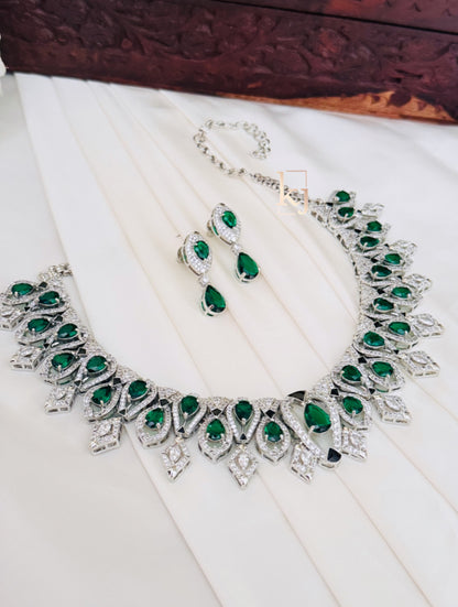 Zorya necklace set