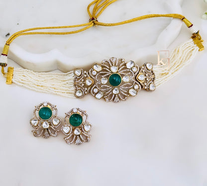 Noila choker set