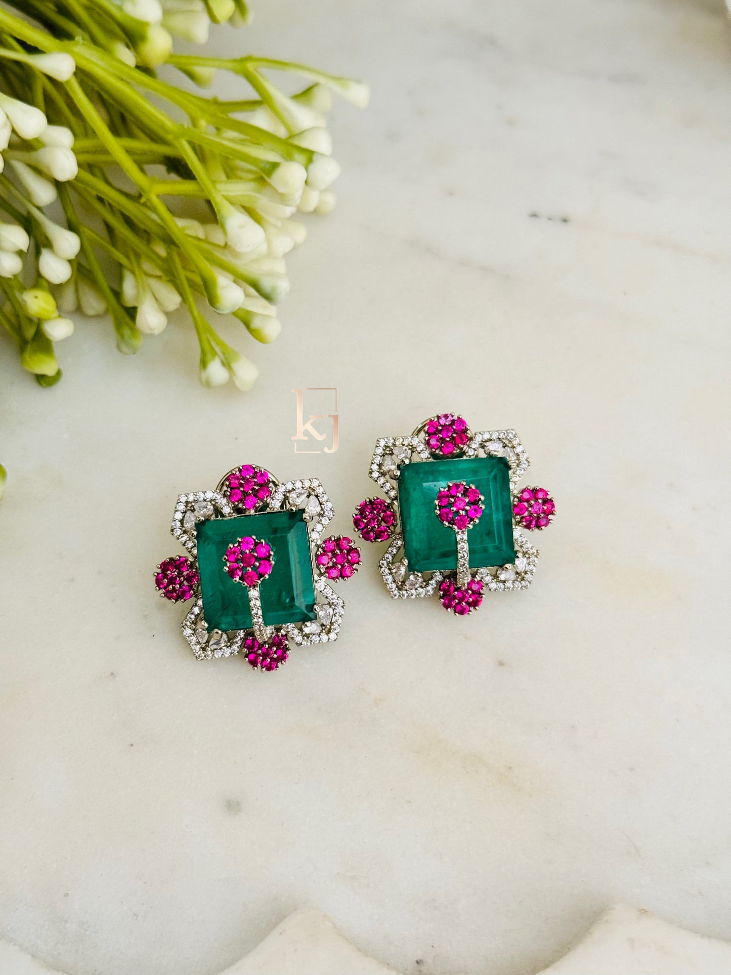 Shenal earrings set