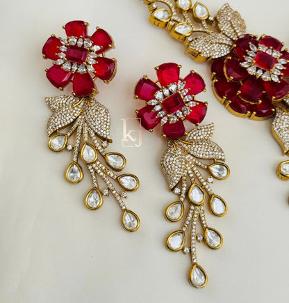 Shriyv necklace set