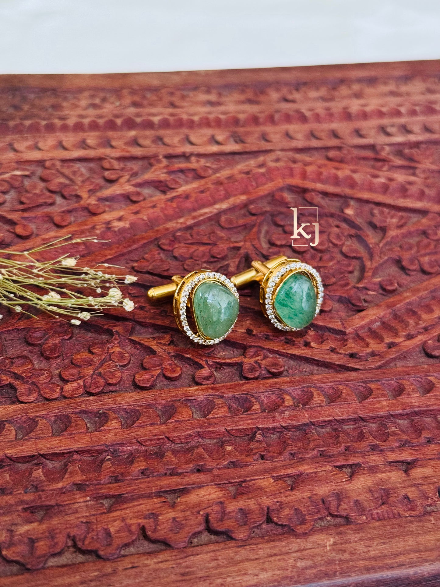 Arohana cufflinks set