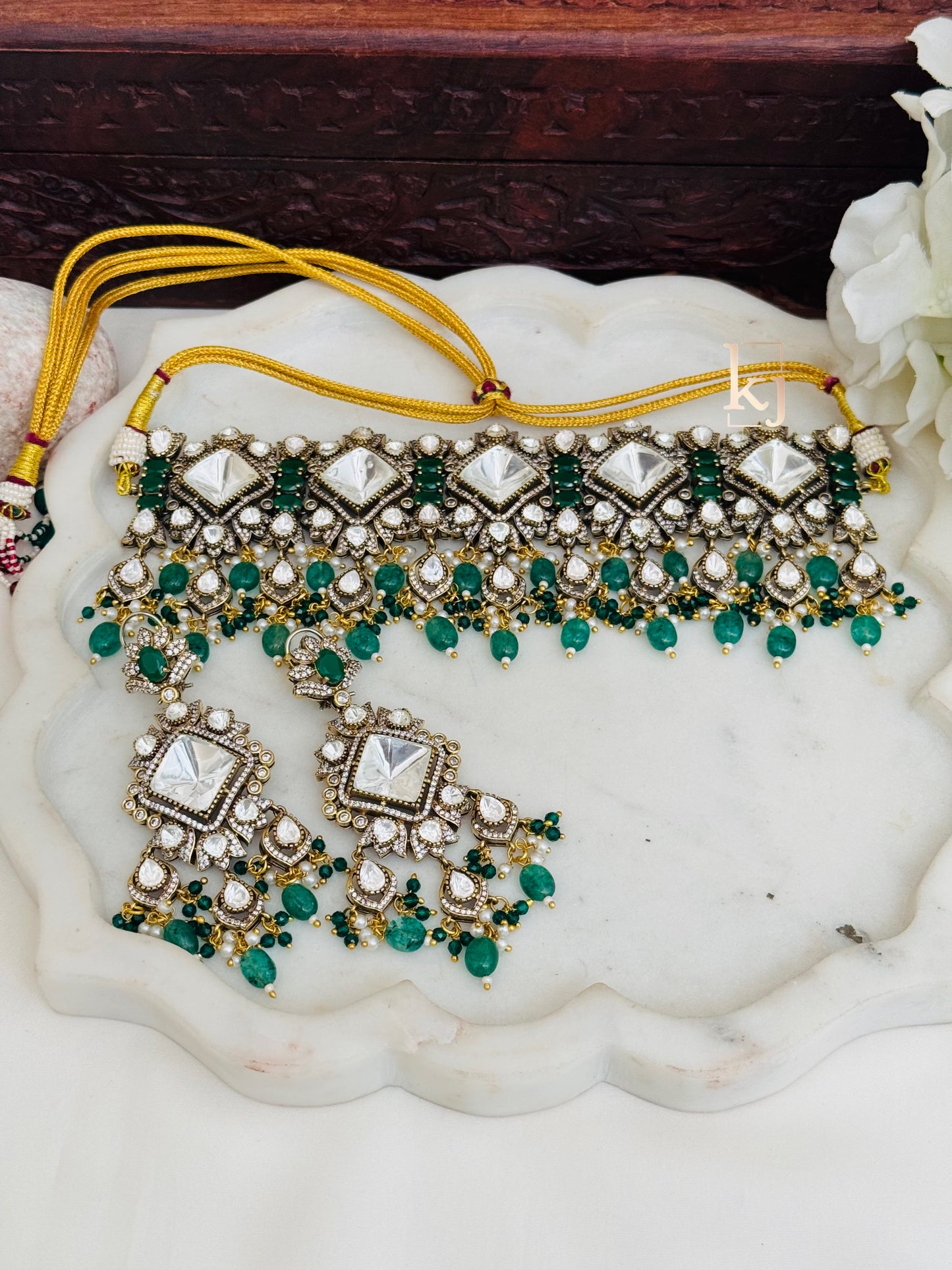 Obrean choker set