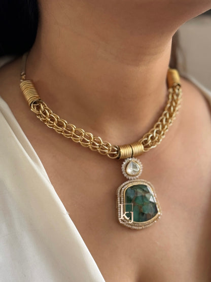 Aanam pendant set