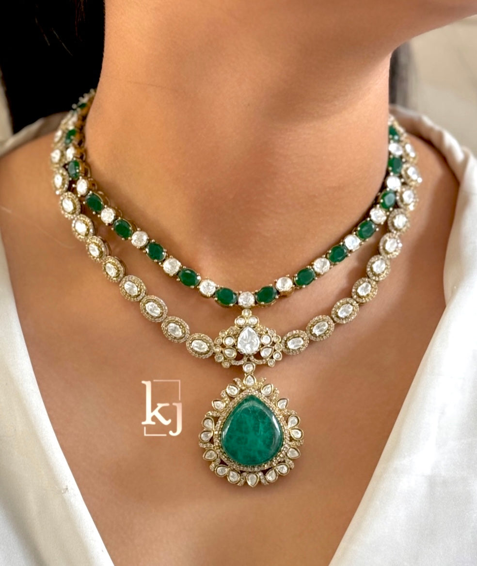 Noel Necklace set