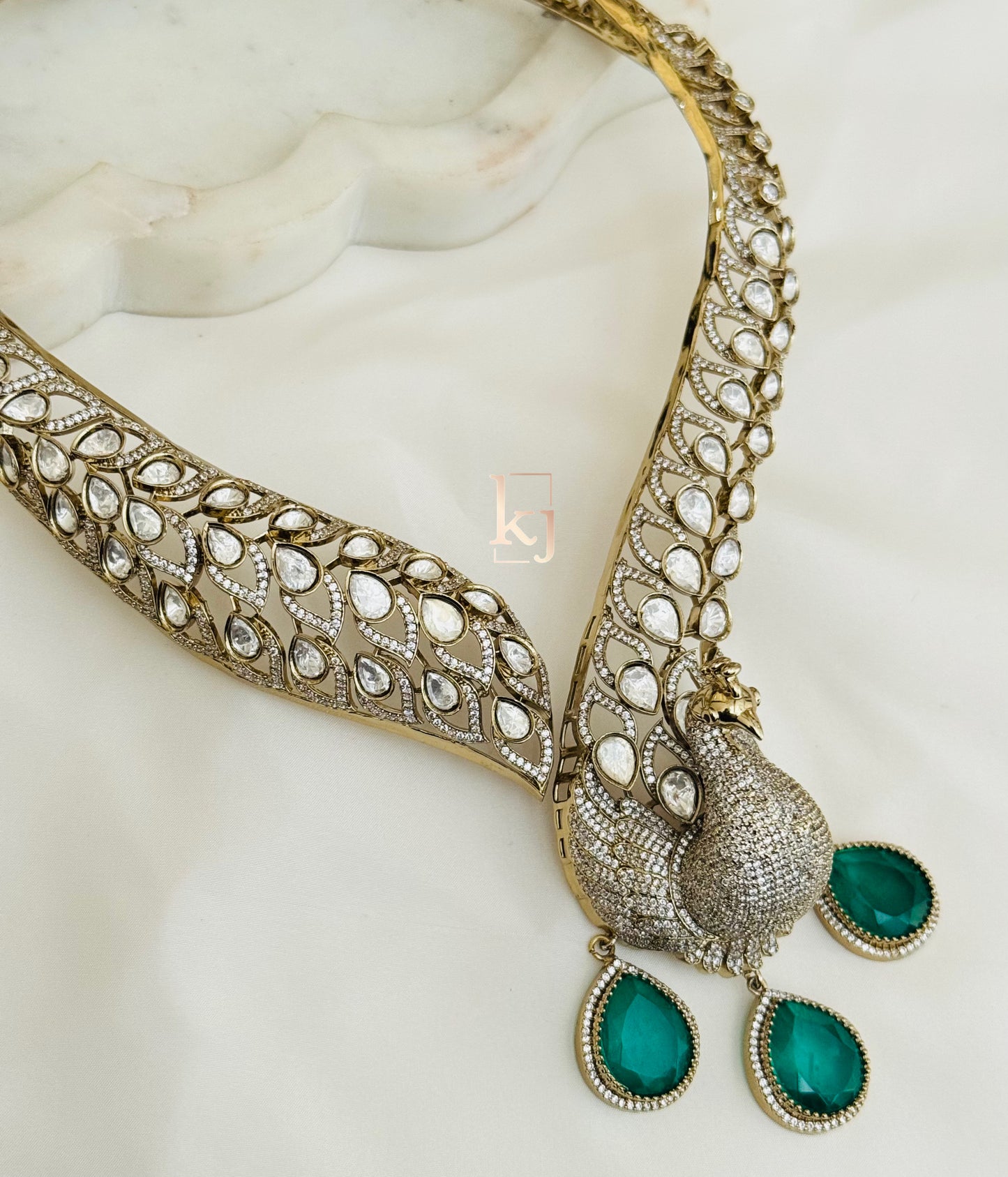 Niraka necklace set