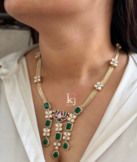 Kaycie necklace set