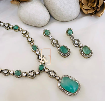 Riva necklace set