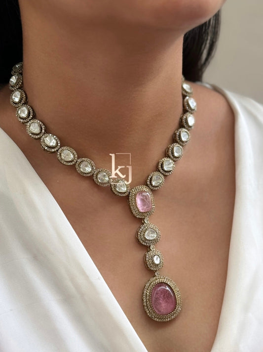 Aida pendant set