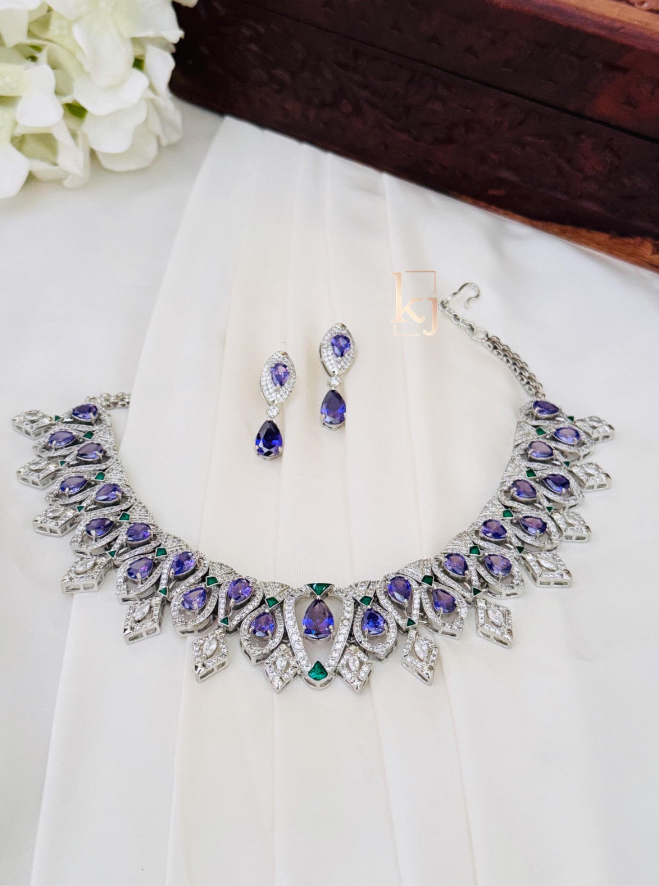 Zorya Necklace set