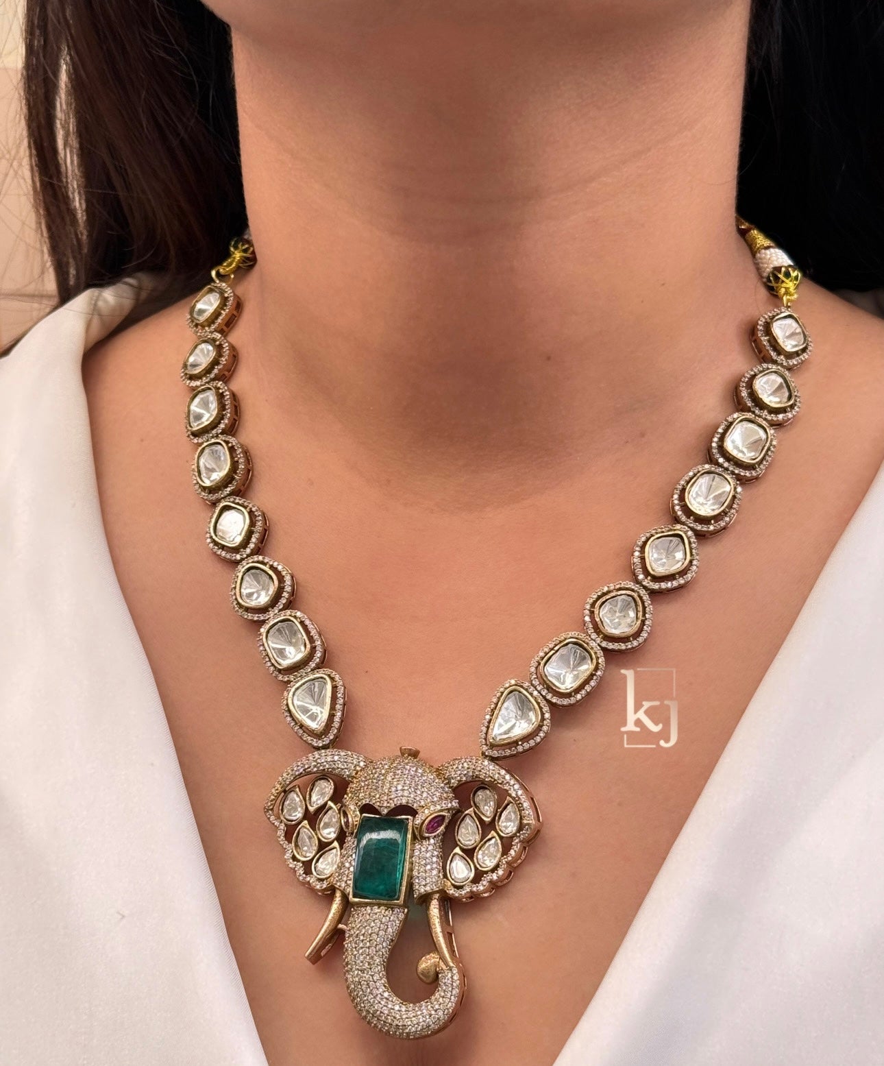 Tirasa necklace set