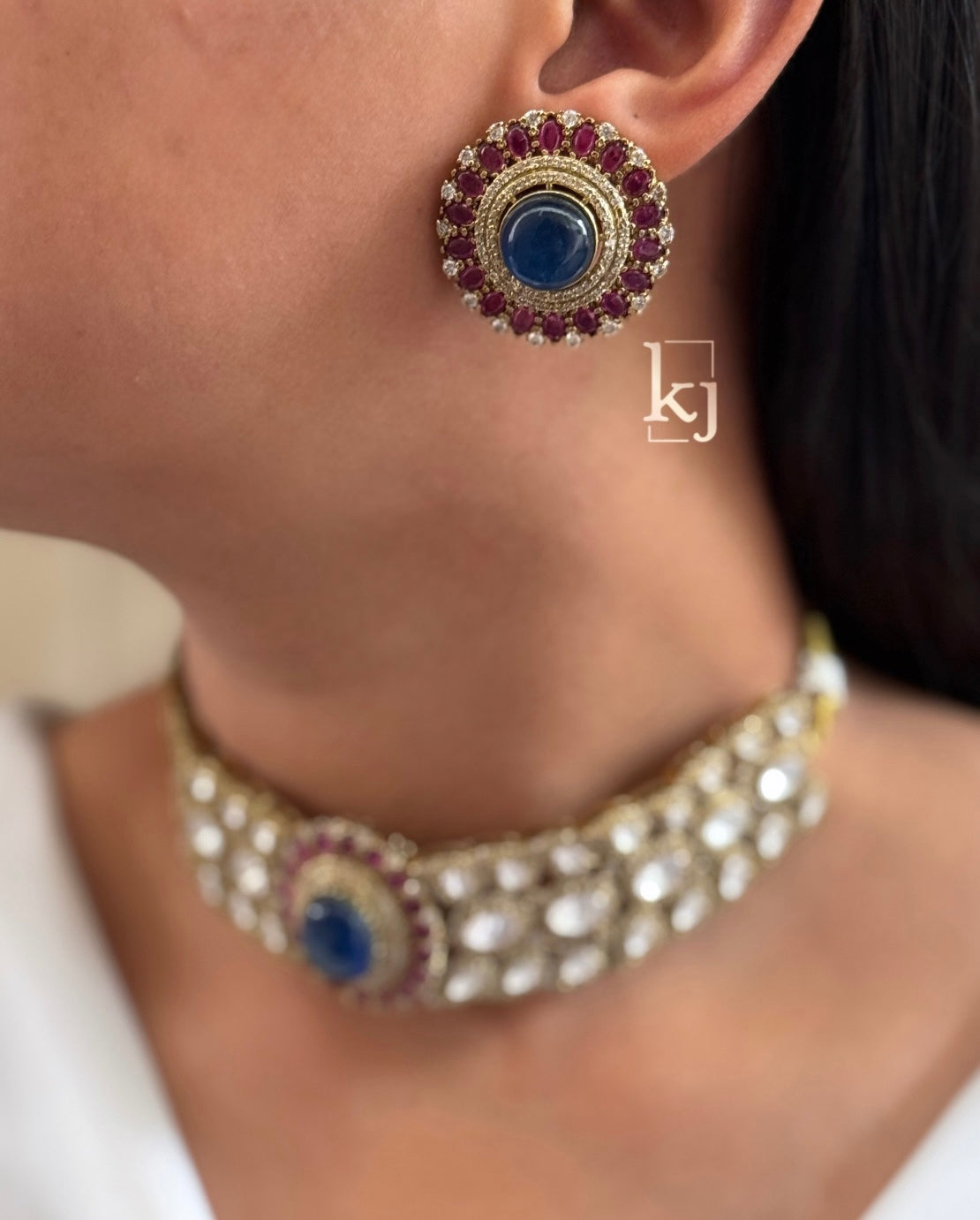 Azalea choker set