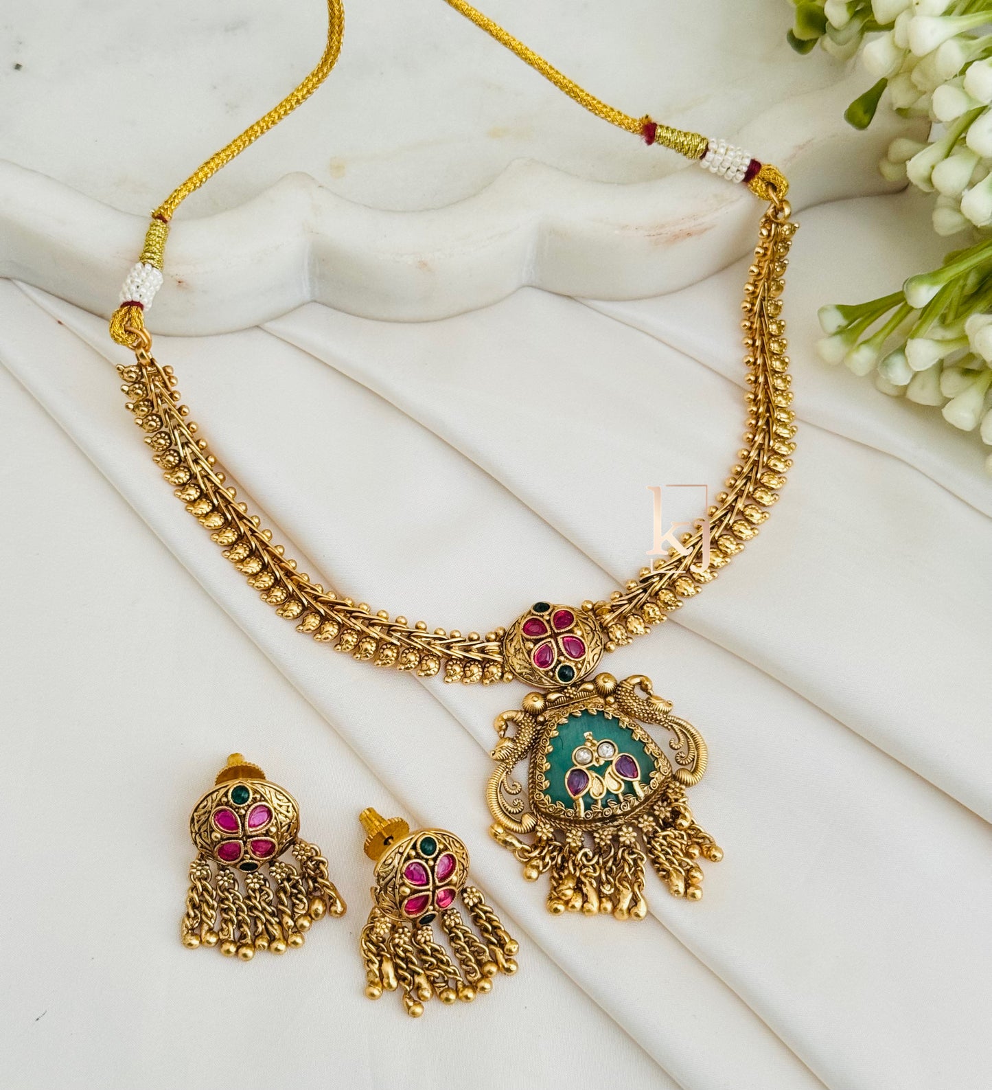 Jiana necklace set