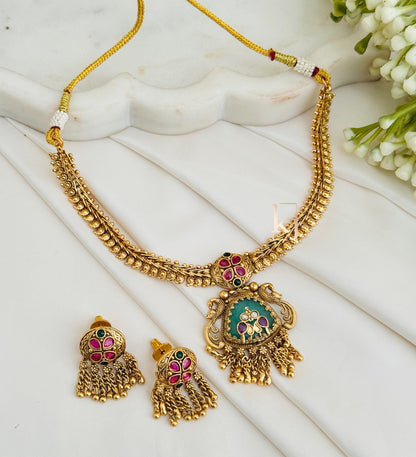 Jiana necklace set