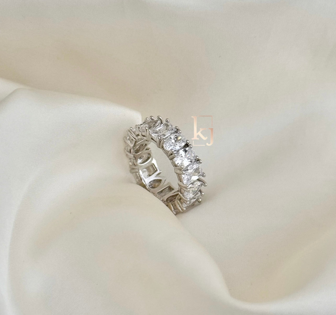 Eleanor ring