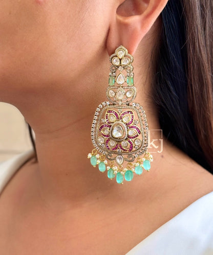 Amara pendant set