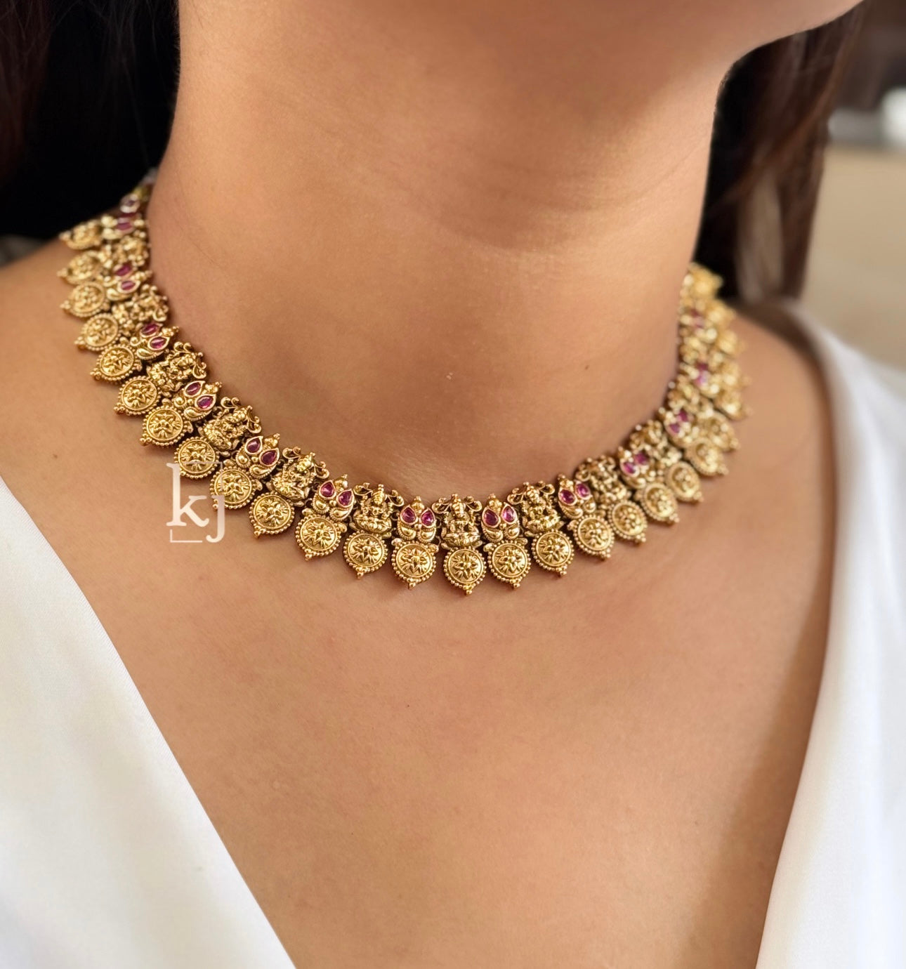 Vaani necklace set