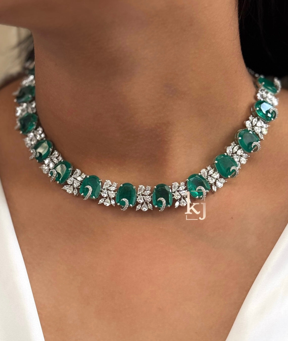 Beth necklace set
