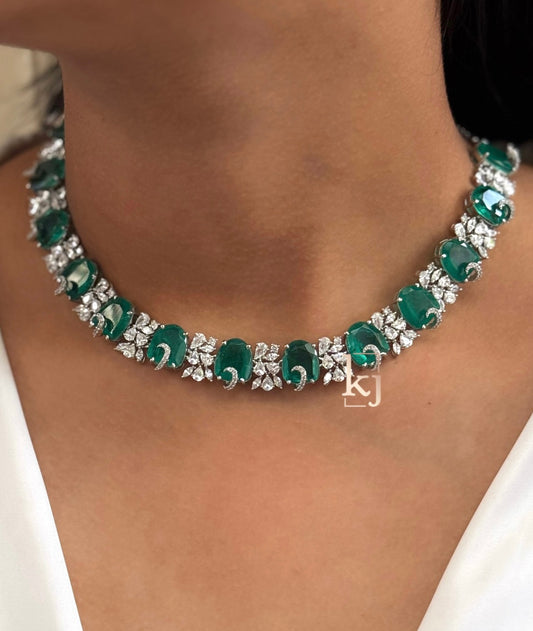 Beth necklace set
